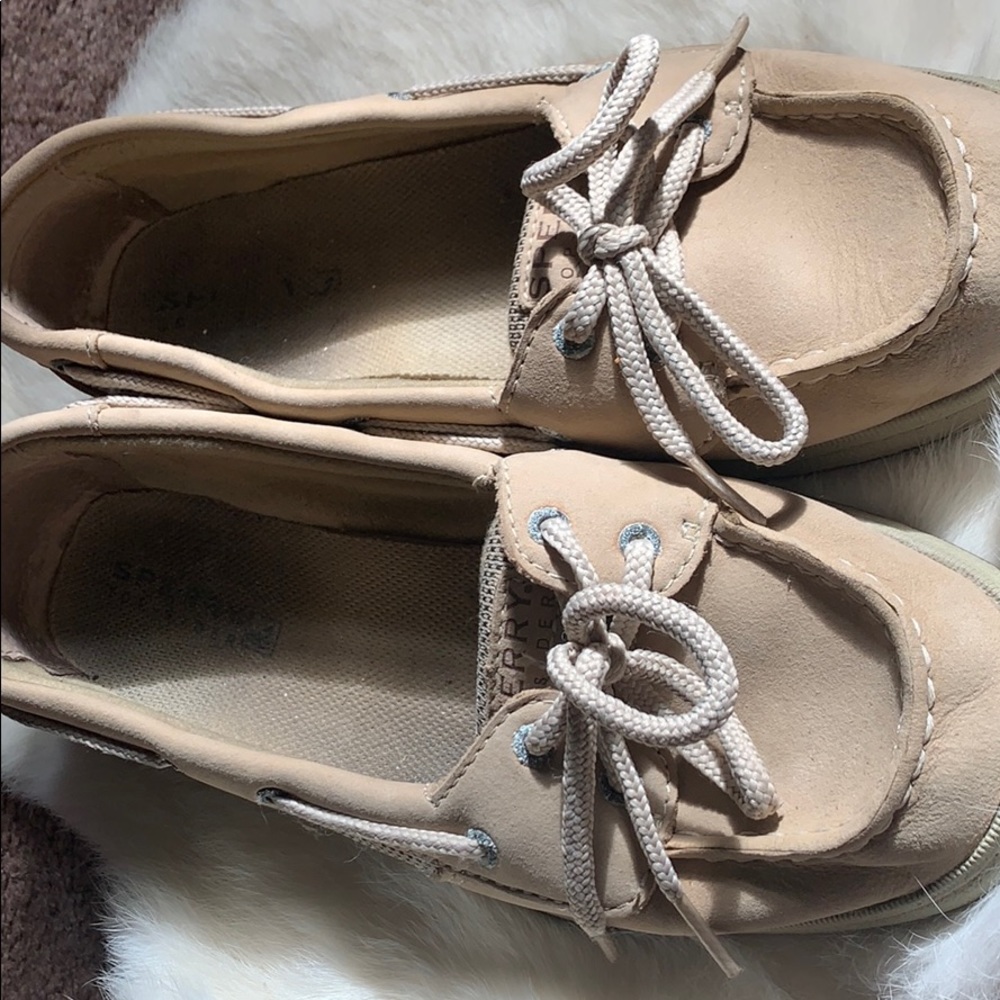 Sperry Topsider boat shoes